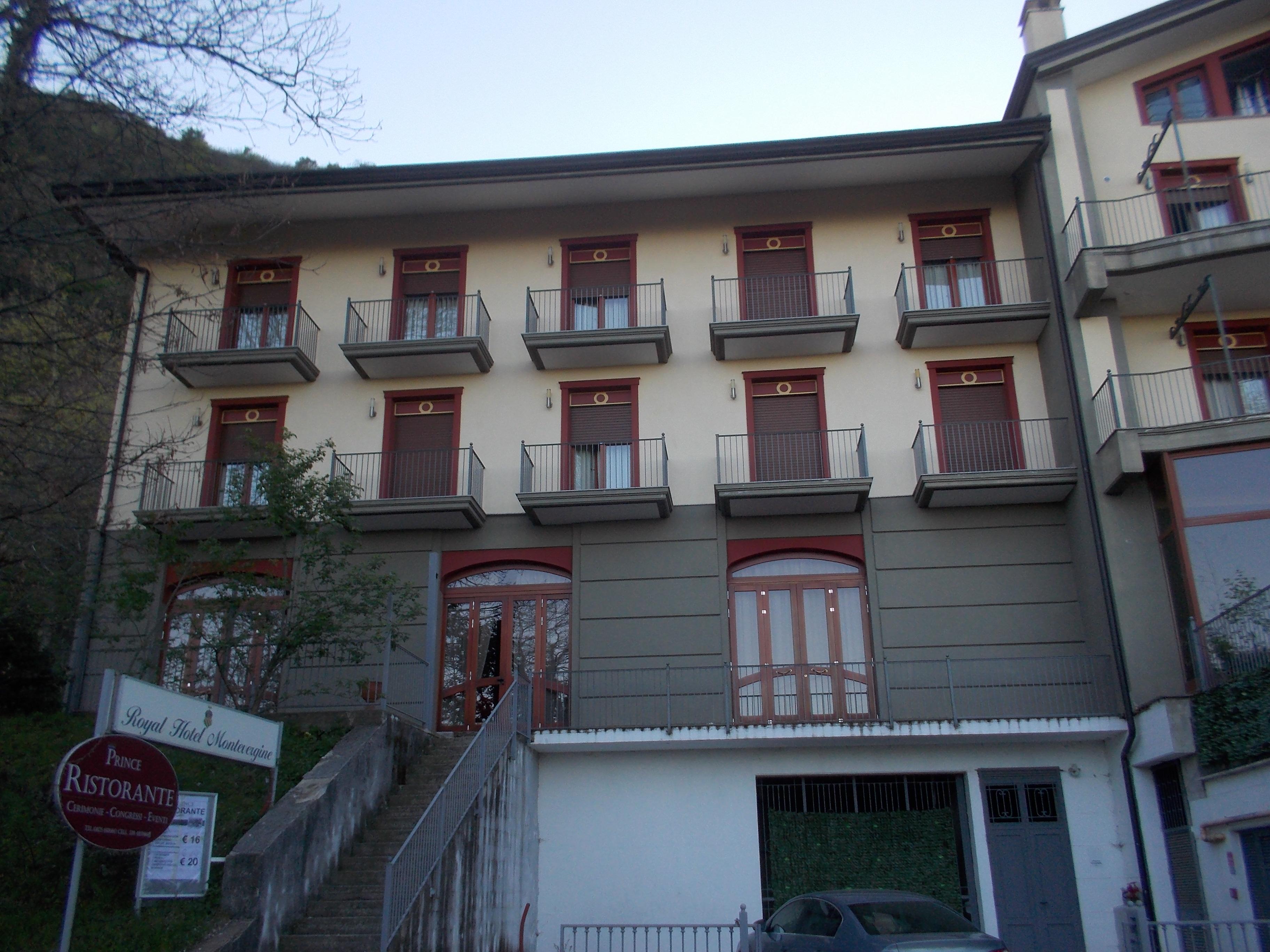 Royal Hotel Montevergine Avellino Exterior photo